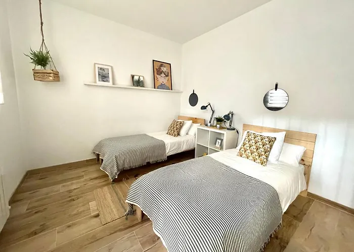 Trauko Flat Parking 15 Euros X Day Ebi01313 Apartment *