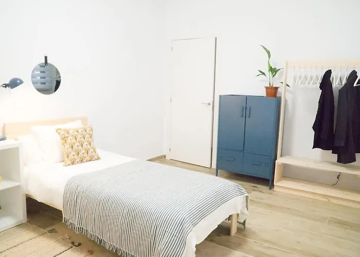 Trauko Flat Parking 15 Euros X Day Ebi01313